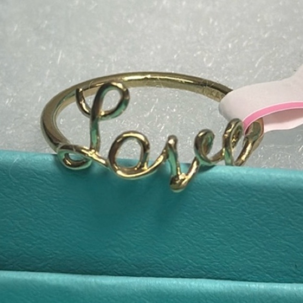 10k Solid Yellow Italian Gold “LOVE” Graffiti Ring Size 7